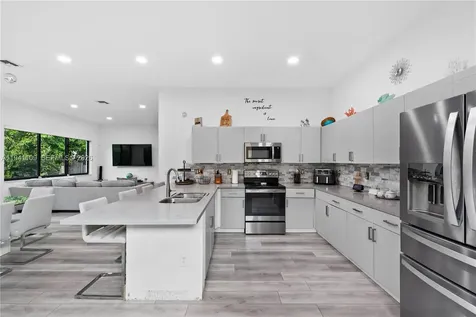 918 NE 36th Avenue Homestead FL 33033