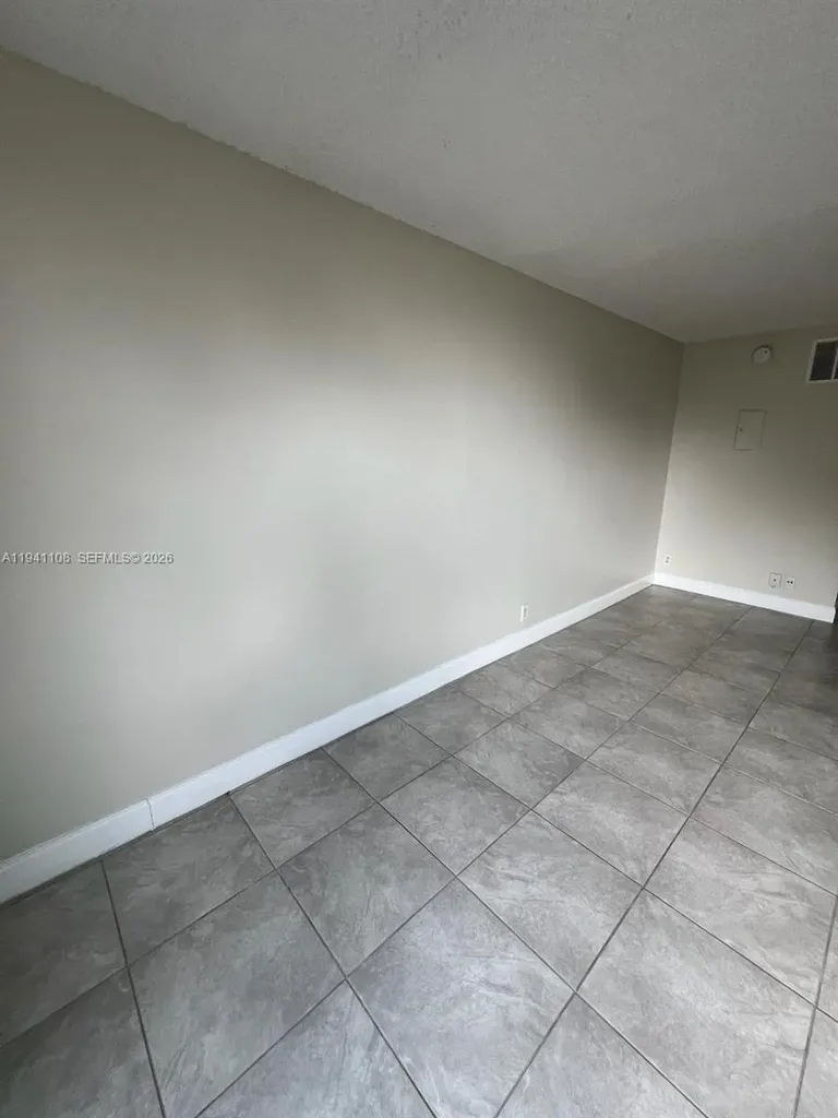 2701 Riverside Drive Coral Springs FL 33065