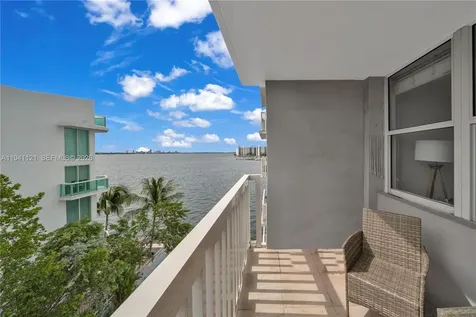 2016 Bay Drive Miami Beach FL 33141