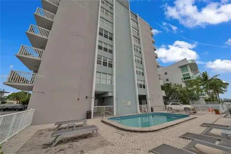 2016 Bay Drive Miami Beach FL 33141