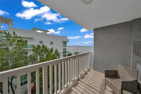 2016 Bay Drive Miami Beach FL 33141
