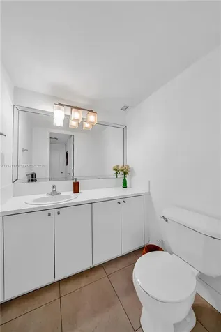 2016 Bay Drive Miami Beach FL 33141