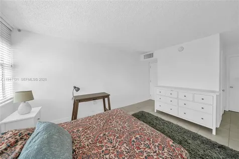 2016 Bay Drive Miami Beach FL 33141