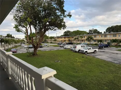 165 NE 203rd Terrace Miami Gardens FL 33179