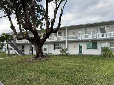 165 NE 203rd Terrace Miami Gardens FL 33179