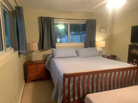 6611 Mckinley Street Hollywood FL 33024