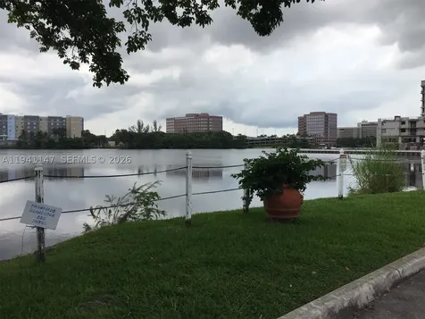 5505 NW 7th Street Miami FL 33126