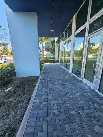 2820 NE 214 Street Aventura FL 33180