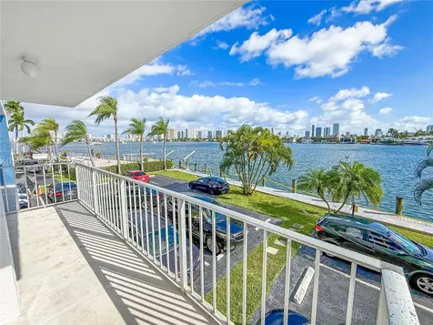 16570 NE 26th Avenue North Miami Beach FL 33160