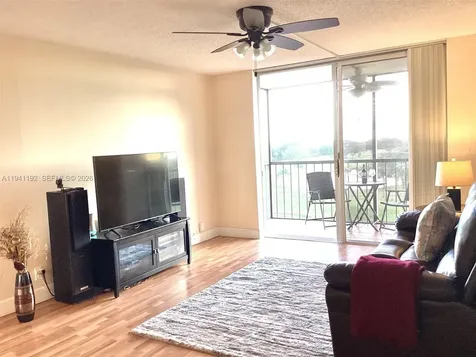 8900 Washington Boulevard Pembroke Pines FL 33025