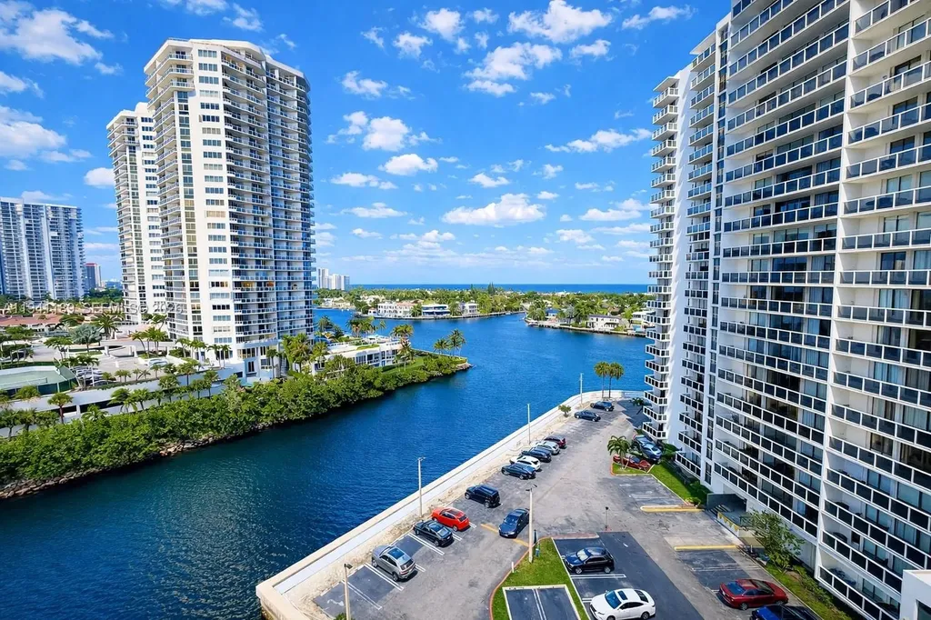 20505 E Country Club Drive Aventura FL 33180