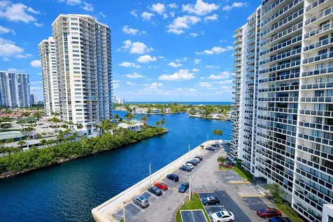 20505 E Country Club Drive Aventura FL 33180