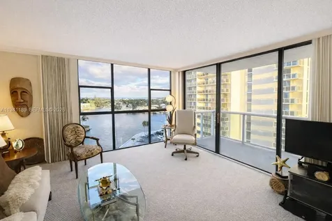 20505 E Country Club Drive Aventura FL 33180