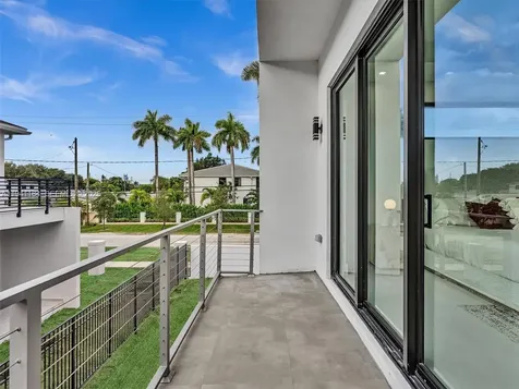 4656 SW 32nd Avenue Dania Beach FL 33312