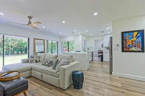 10900 SW 124th Road Miami FL 33176