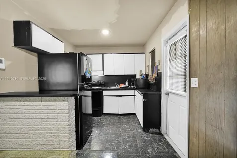 251 Avenue O Riviera Beach FL 33404