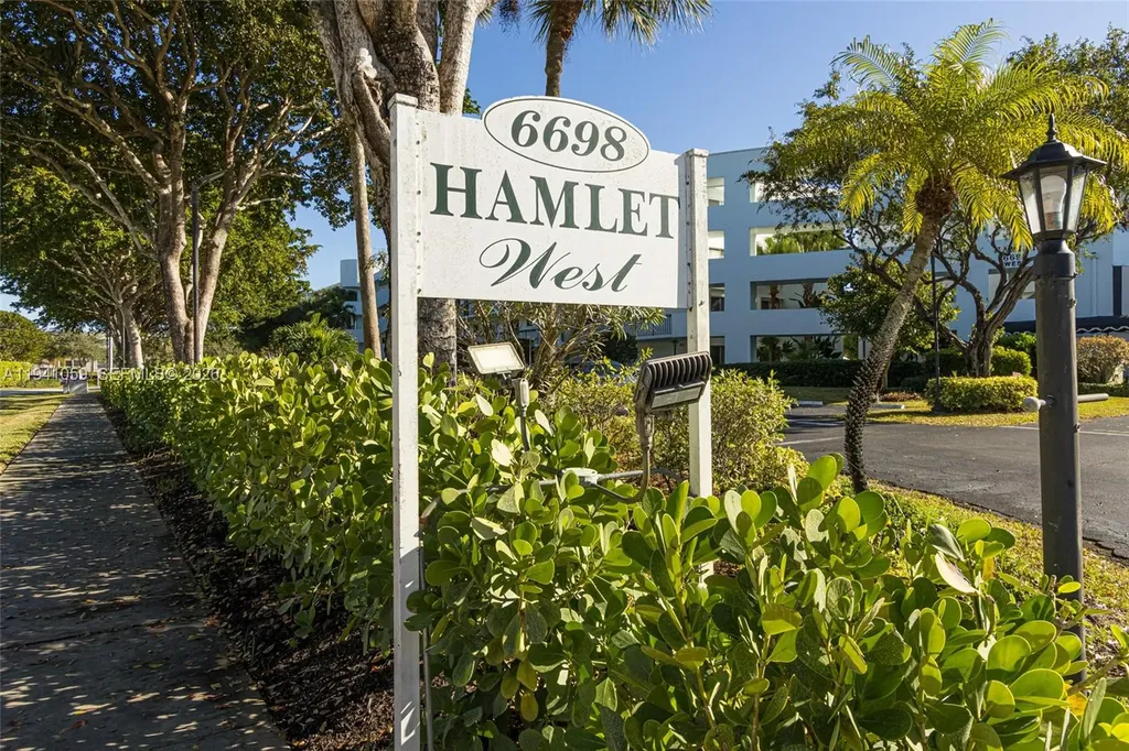 6698 N 10th Avenue N Lake Worth FL 33467