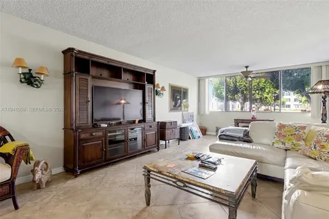 6698 N 10th Avenue N Lake Worth FL 33467