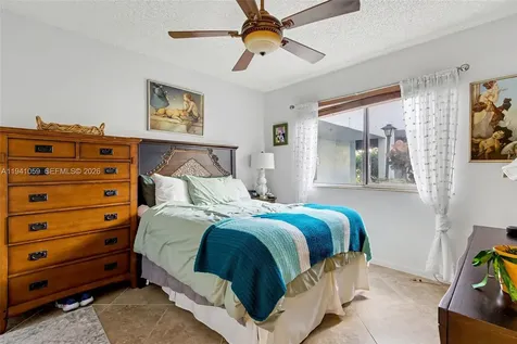 6698 N 10th Avenue N Lake Worth FL 33467