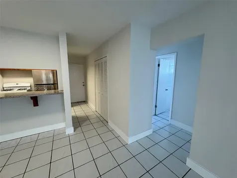 505 NE 30th Street Miami FL 33137