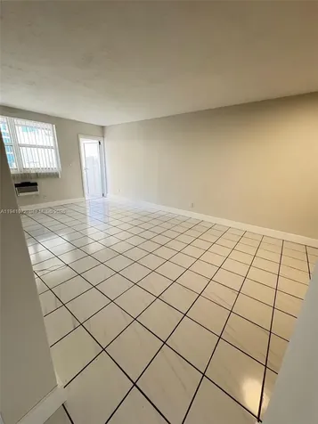 505 NE 30th Street Miami FL 33137