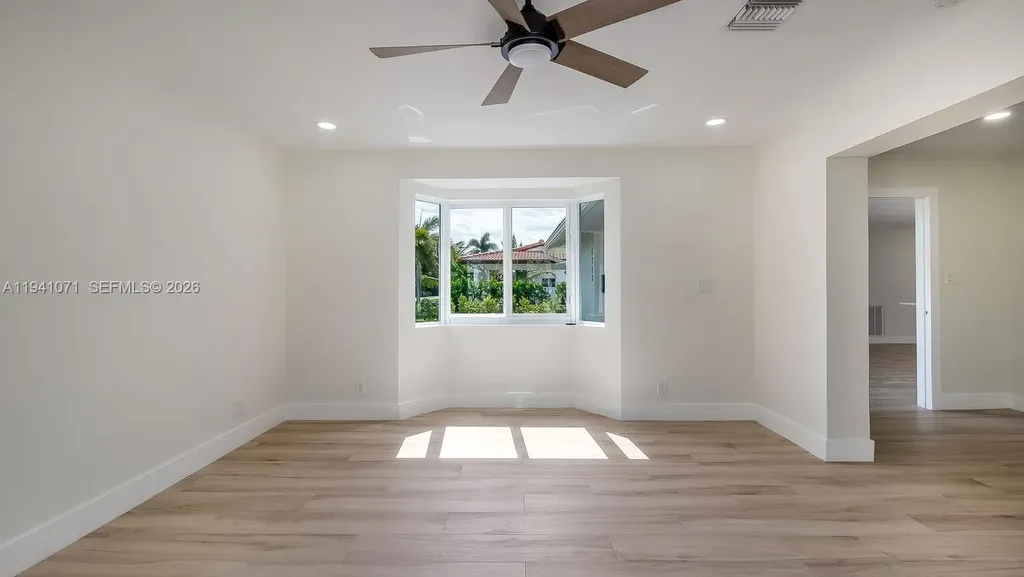 5713 NE 17th Terrace Fort Lauderdale FL 33334