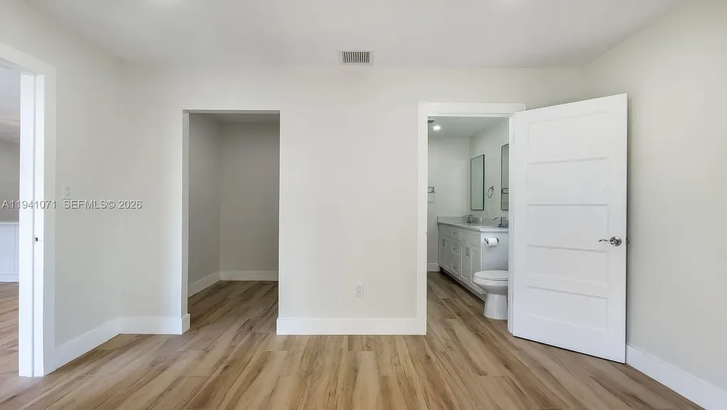 5713 NE 17th Terrace Fort Lauderdale FL 33334