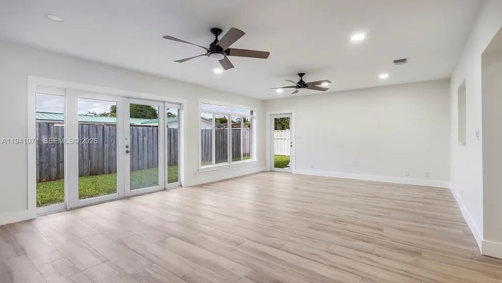 5713 NE 17th Terrace Fort Lauderdale FL 33334