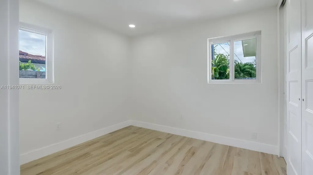 5713 NE 17th Terrace Fort Lauderdale FL 33334