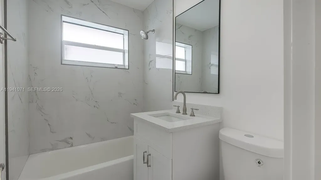 5713 NE 17th Terrace Fort Lauderdale FL 33334