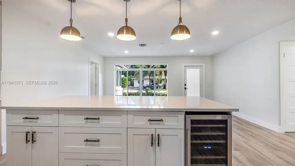 5713 NE 17th Terrace Fort Lauderdale FL 33334