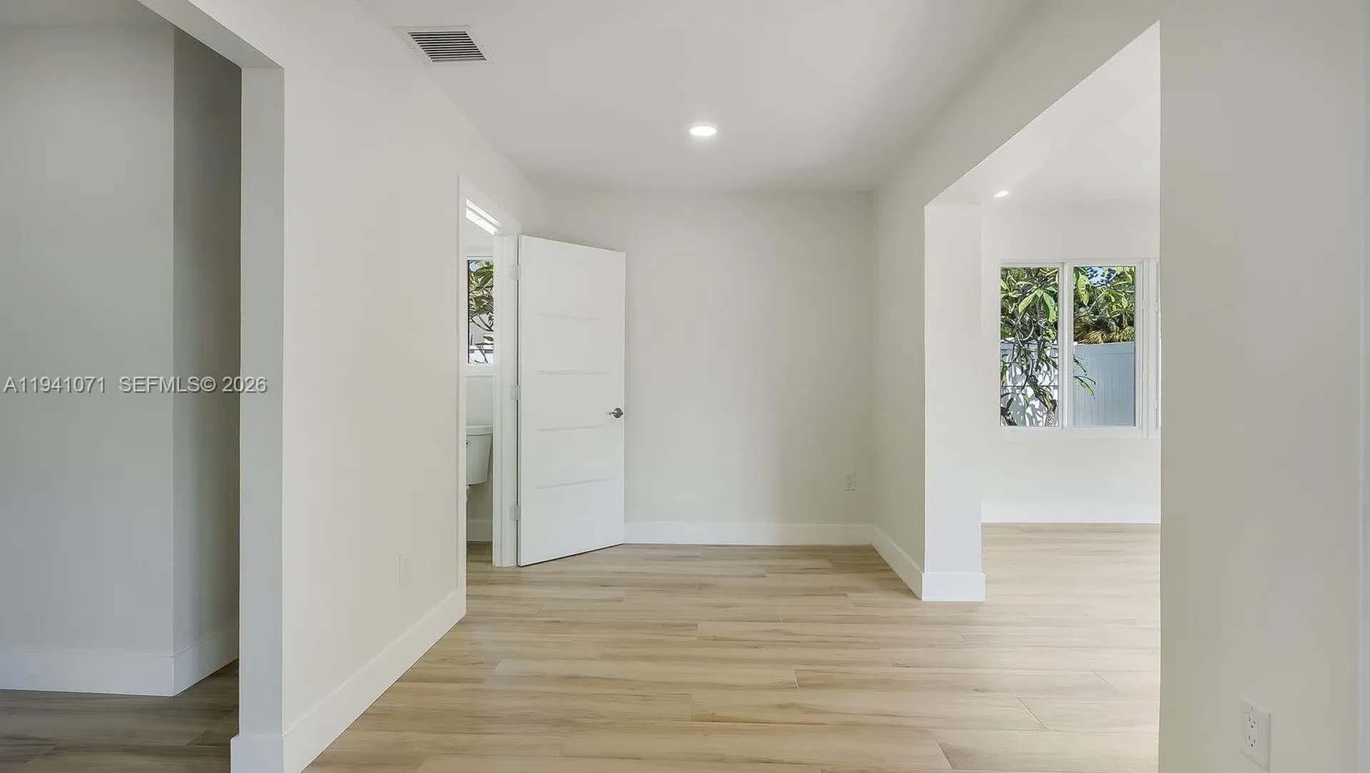 5713 NE 17th Terrace Fort Lauderdale FL 33334