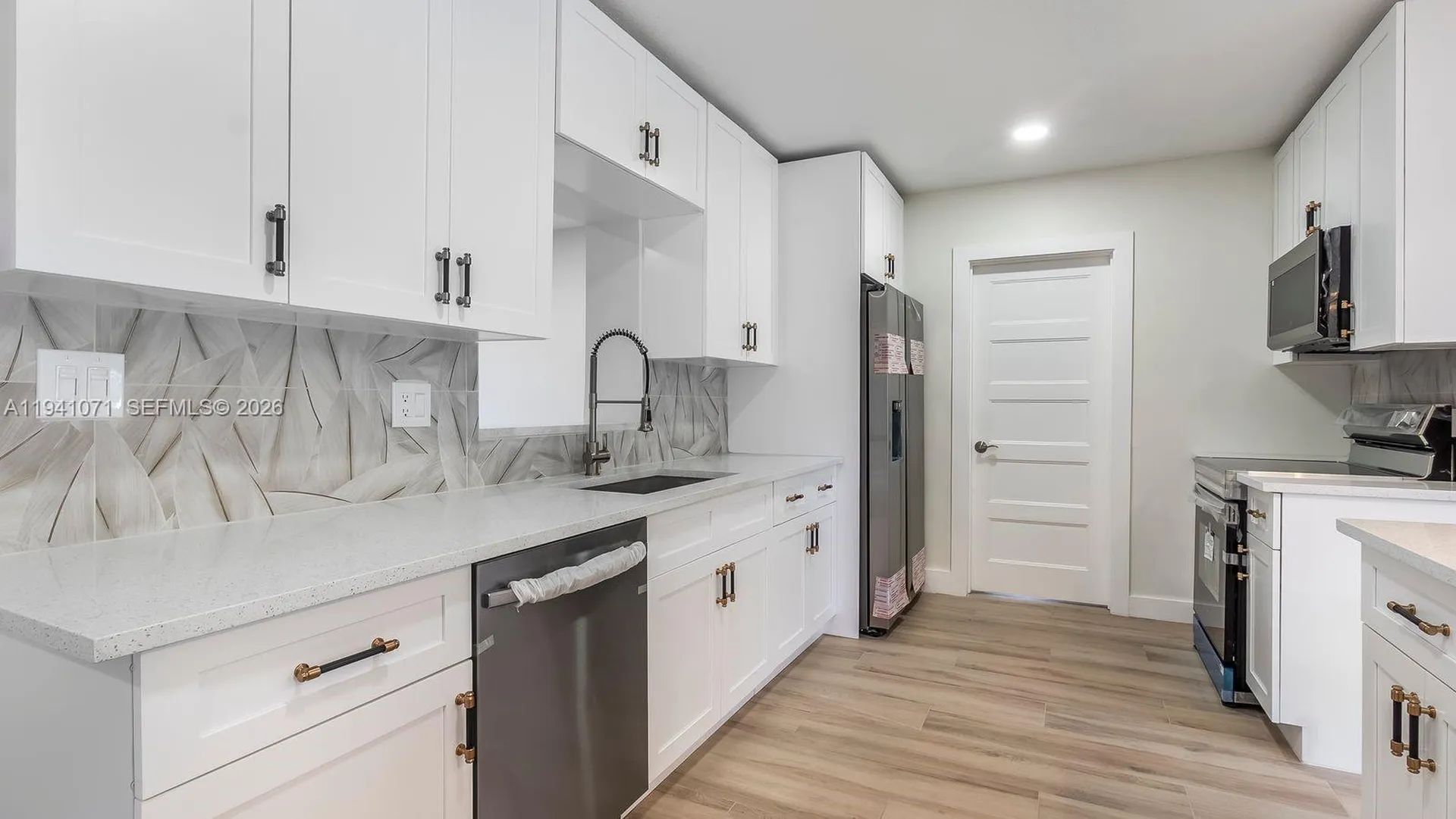 5713 NE 17th Terrace Fort Lauderdale FL 33334