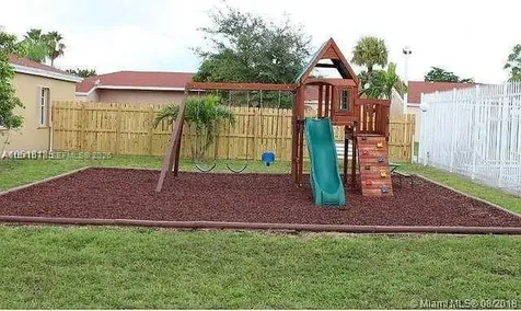 885 NE 213th Terrace Miami FL 33179