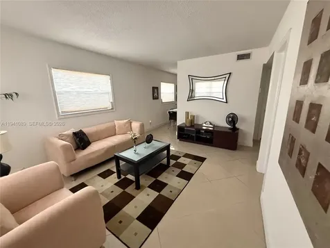 4061 N Dixie Highway Oakland Park FL 33334