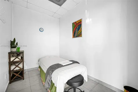 2301 Wilton Drive Wilton Manors FL 33305