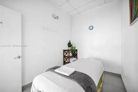 2301 Wilton Drive Wilton Manors FL 33305