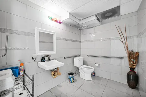 2301 Wilton Drive Wilton Manors FL 33305