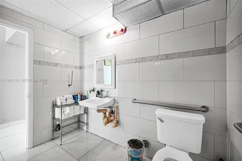 2301 Wilton Drive Wilton Manors FL 33305