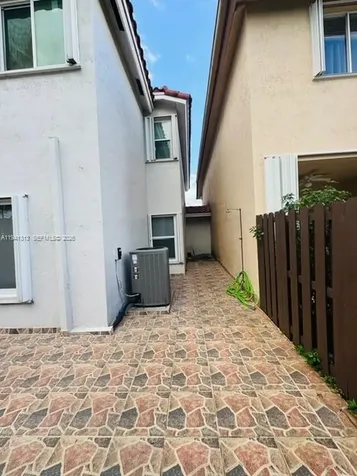 10919 NW 67th Terrace Doral FL 33178