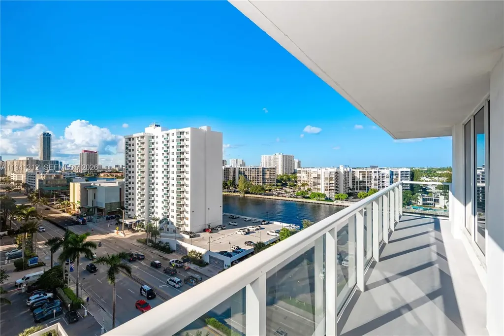 2751 S Ocean Drive Hollywood FL 33019
