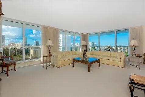 2751 S Ocean Drive Hollywood FL 33019