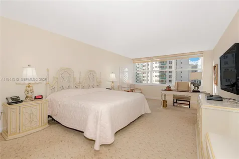 2751 S Ocean Drive Hollywood FL 33019