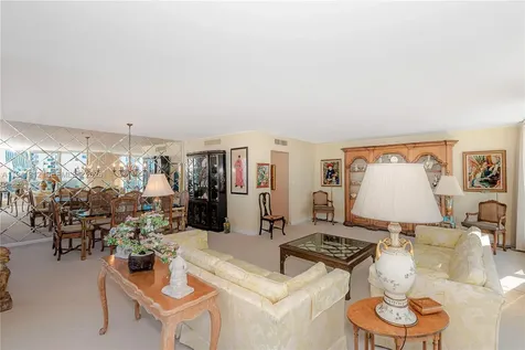 2751 S Ocean Drive Hollywood FL 33019