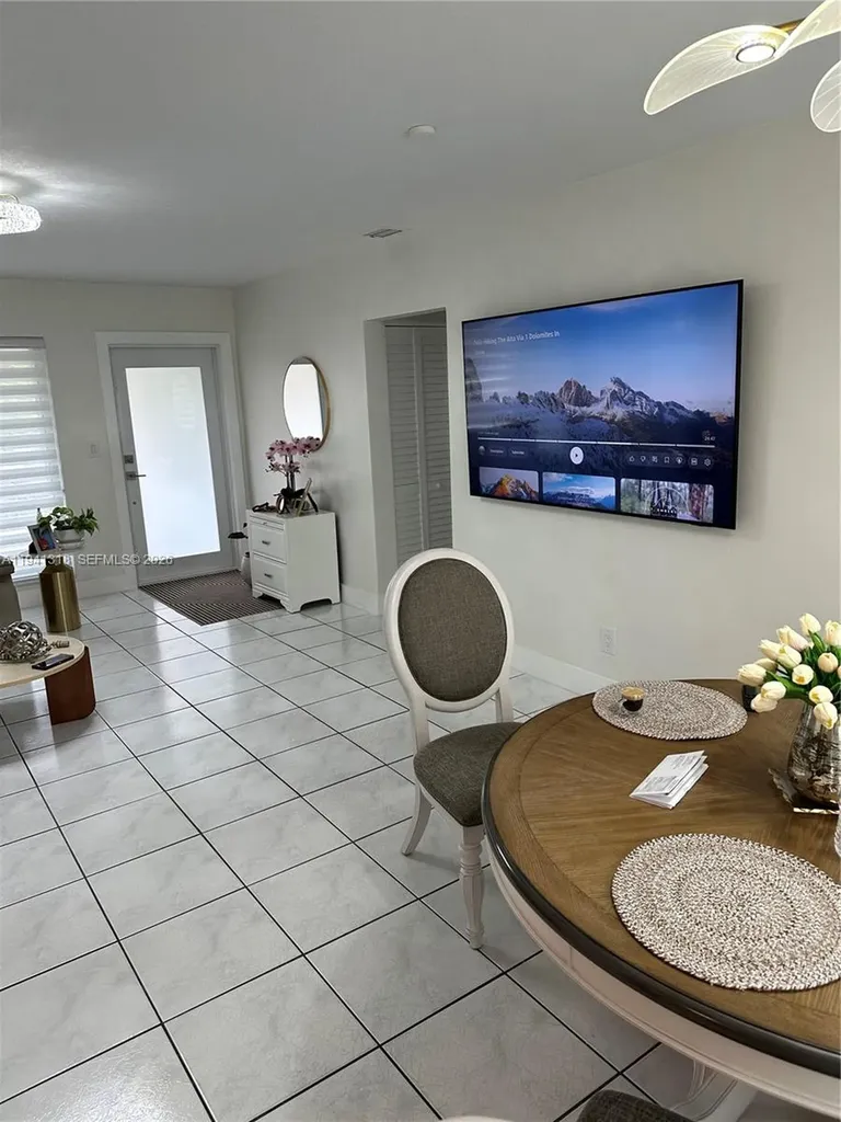 410 N 74th Avenue Hollywood FL 33024