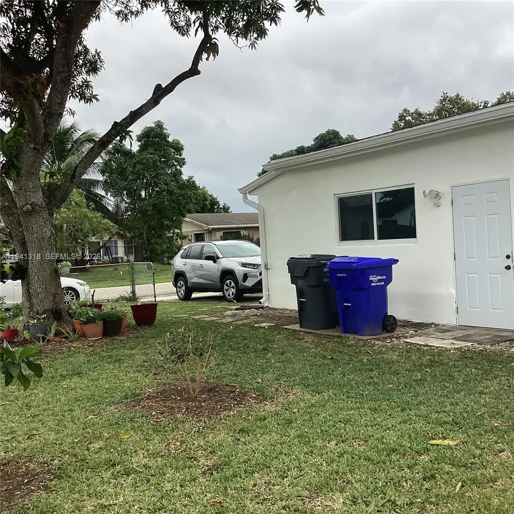 410 N 74th Avenue Hollywood FL 33024
