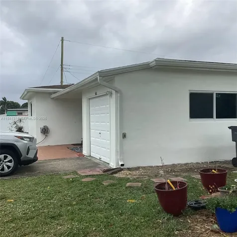 410 N 74th Avenue Hollywood FL 33024