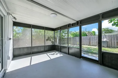 6828 NW 13th Street Plantation FL 33313
