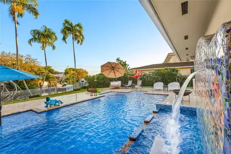 5343 Orduna Drive Coral Gables FL 33146