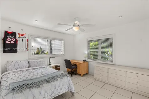 5343 Orduna Drive Coral Gables FL 33146